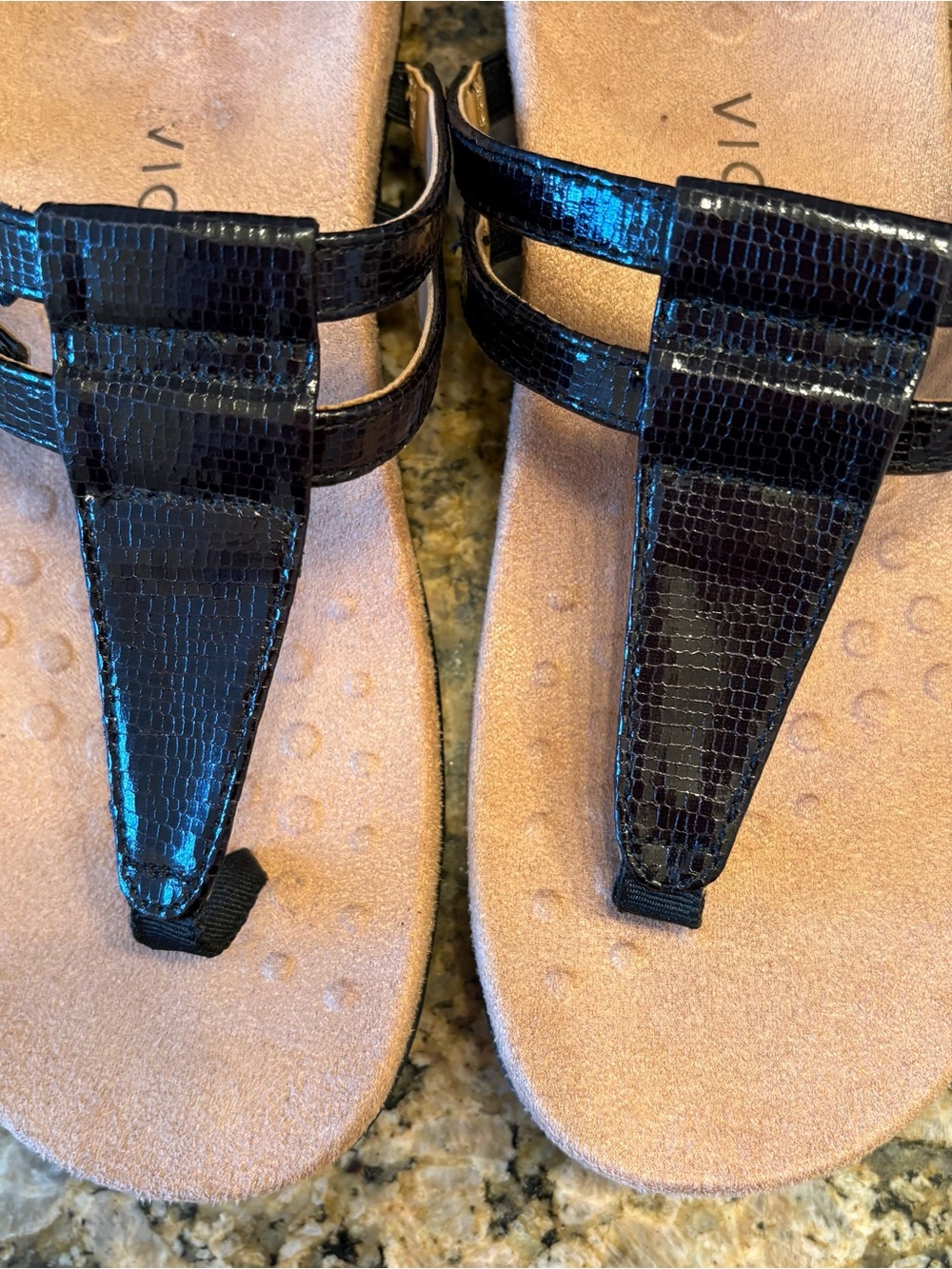 Vionic sandals - Picture 2 of 7